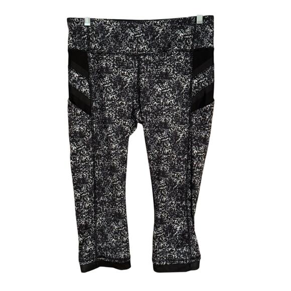 Lululemon Illumina Crop In Rocky Road Sand Dune Ground/Black Size 8 Athletic Gym - Picture 7 of 16